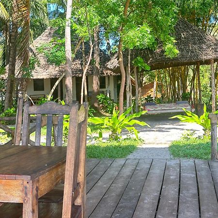 Juani Beach Bungalows Kilindoni Buitenkant foto