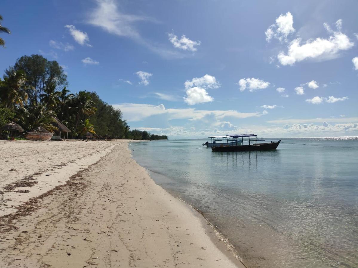 Juani Beach Bungalows Kilindoni Buitenkant foto