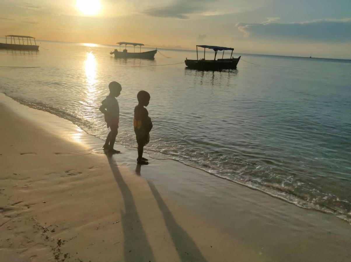 Juani Beach Bungalows Kilindoni Buitenkant foto