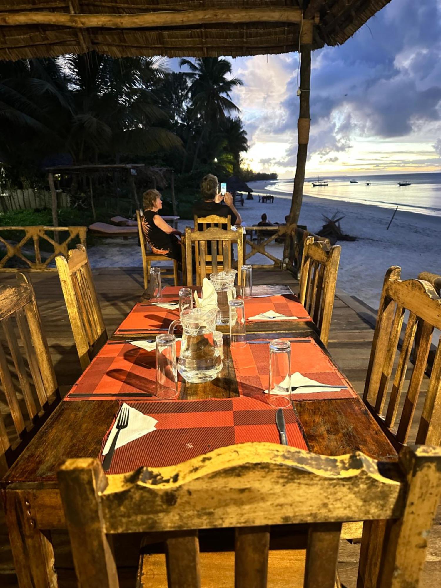 Juani Beach Bungalows Kilindoni Buitenkant foto