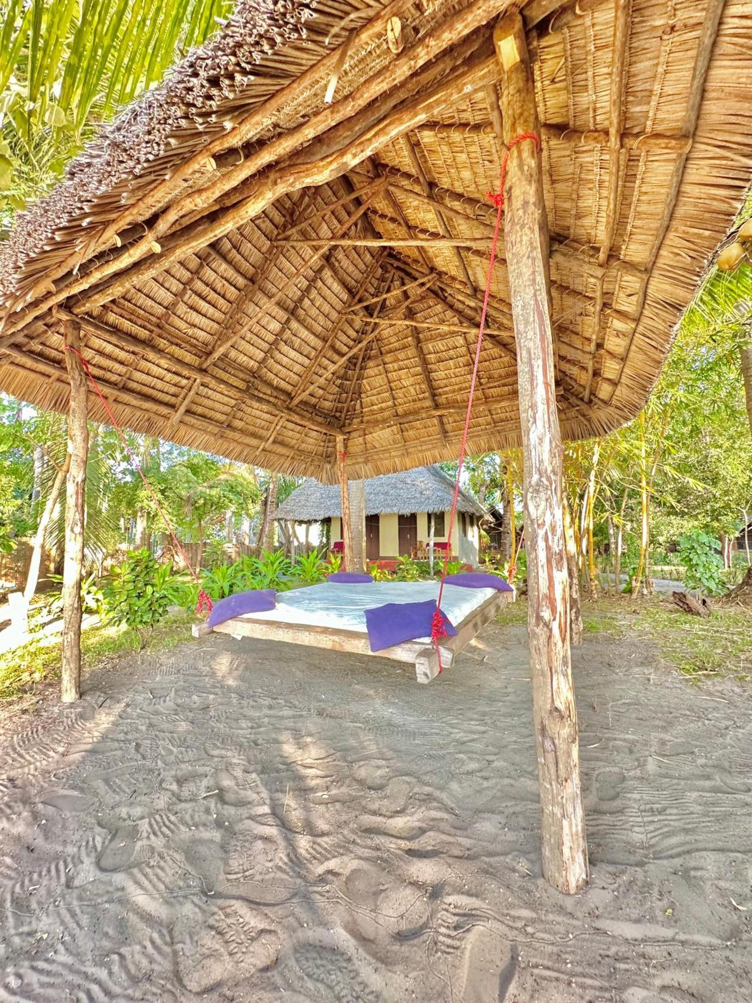 Juani Beach Bungalows Kilindoni Buitenkant foto