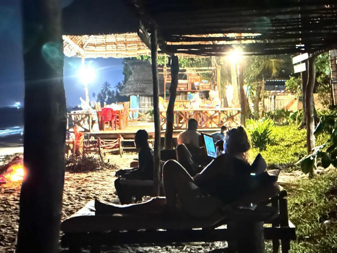 Juani Beach Bungalows Kilindoni Buitenkant foto