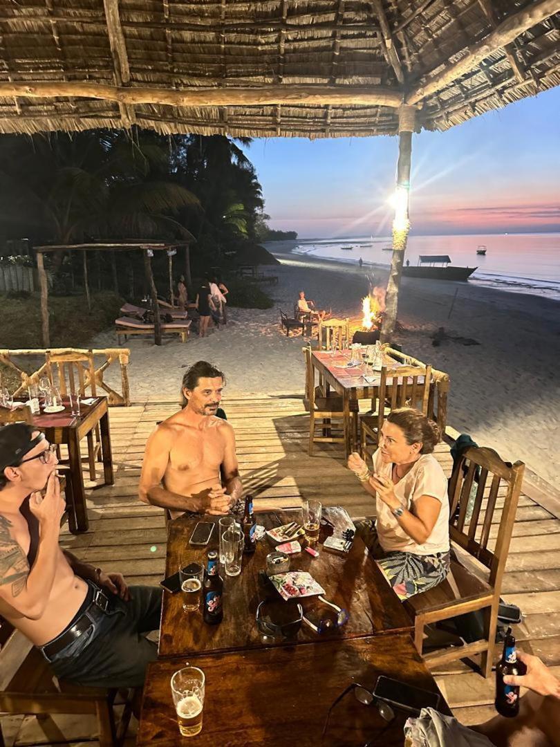 Juani Beach Bungalows Kilindoni Buitenkant foto
