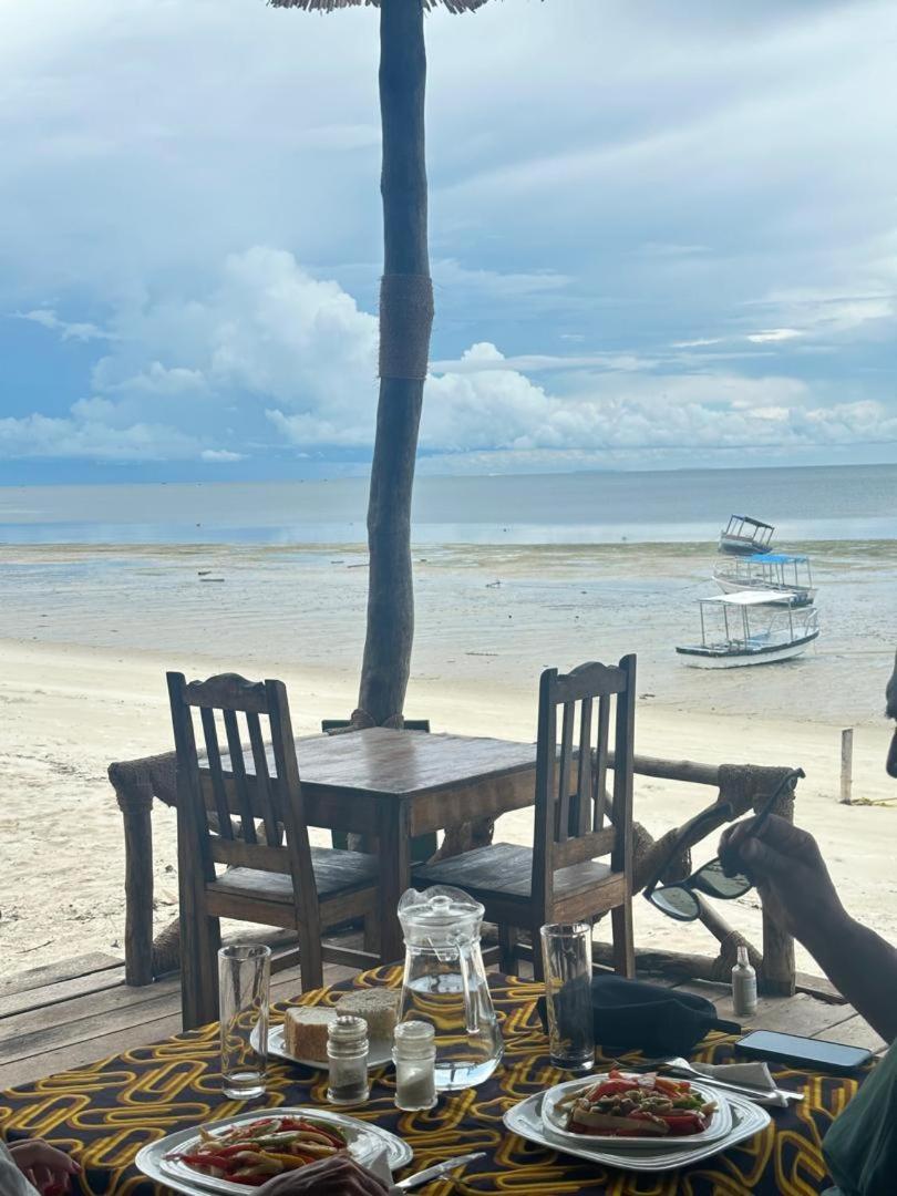 Juani Beach Bungalows Kilindoni Buitenkant foto