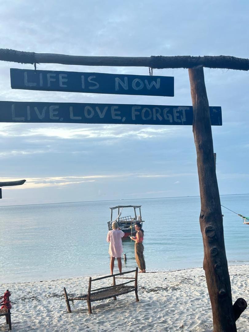 Juani Beach Bungalows Kilindoni Buitenkant foto