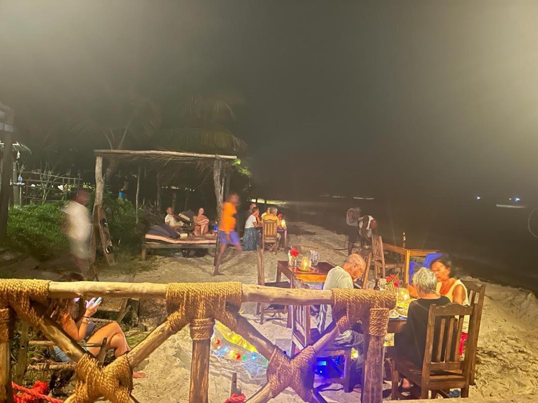 Juani Beach Bungalows Kilindoni Buitenkant foto